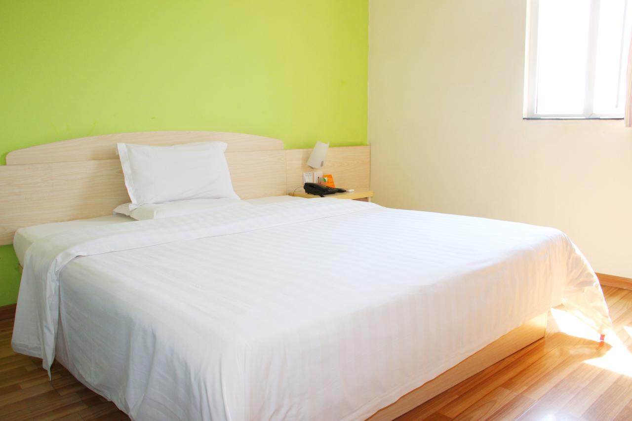 7days Daning International Commercial Plaza Yanchang Subway Station 2* Xangai